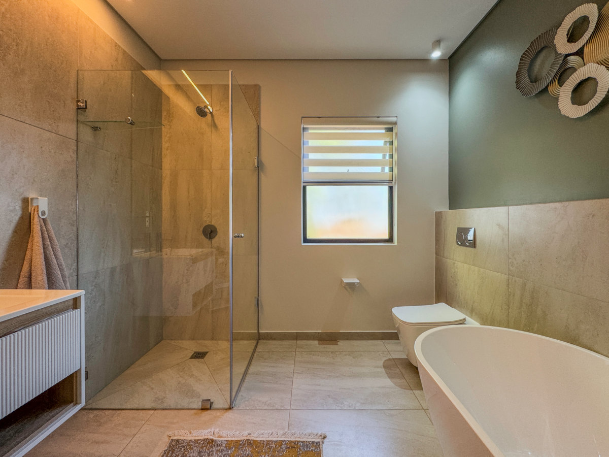 Alpha Premium bathroom